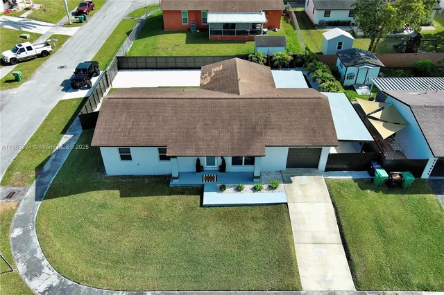 $1,300 | Meadow Wood Manor, Homestead, FL 33032