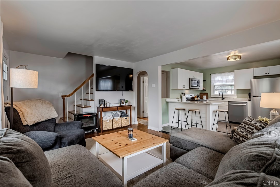 50-74 Wilbur Road New Hartford, NY 13413 - Photo 3 of 37