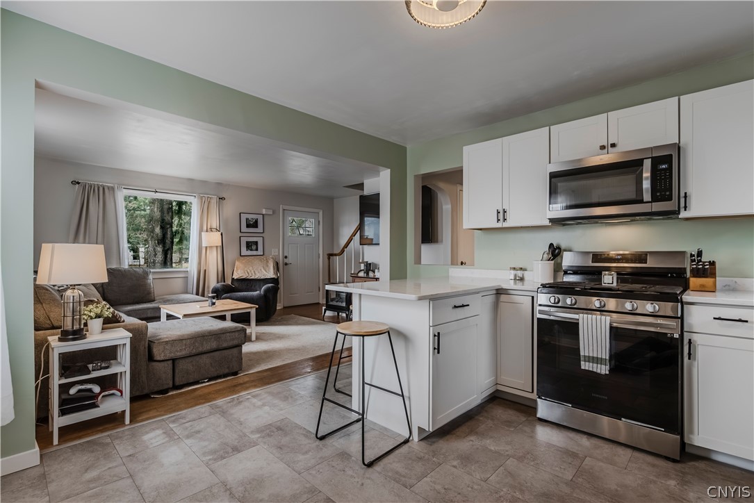 50-74 Wilbur Road New Hartford, NY 13413 - Photo 4 of 37