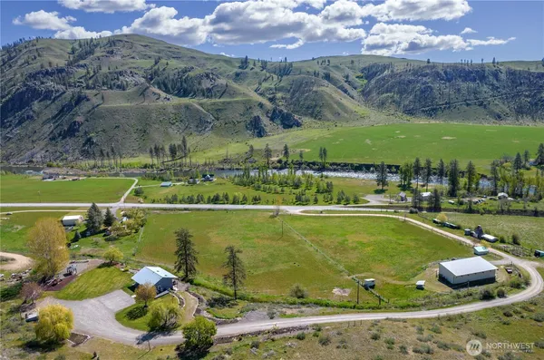 $724,000 | 2081 Highway 153, Carlton, WA 98814