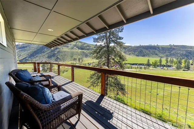 $749,000 | 2081 Highway 153, Carlton, WA 98814