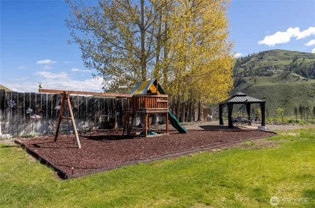 $749,000 | 2081 Highway 153, Carlton, WA 98814