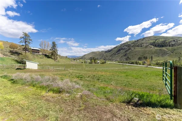 $724,000 | 2081 Highway 153, Carlton, WA 98814