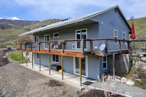 $724,000 | 2081 Highway 153, Carlton, WA 98814