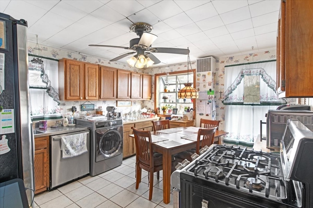 25 Riverside Square Boston, MA 02136 - Photo 14 of 42