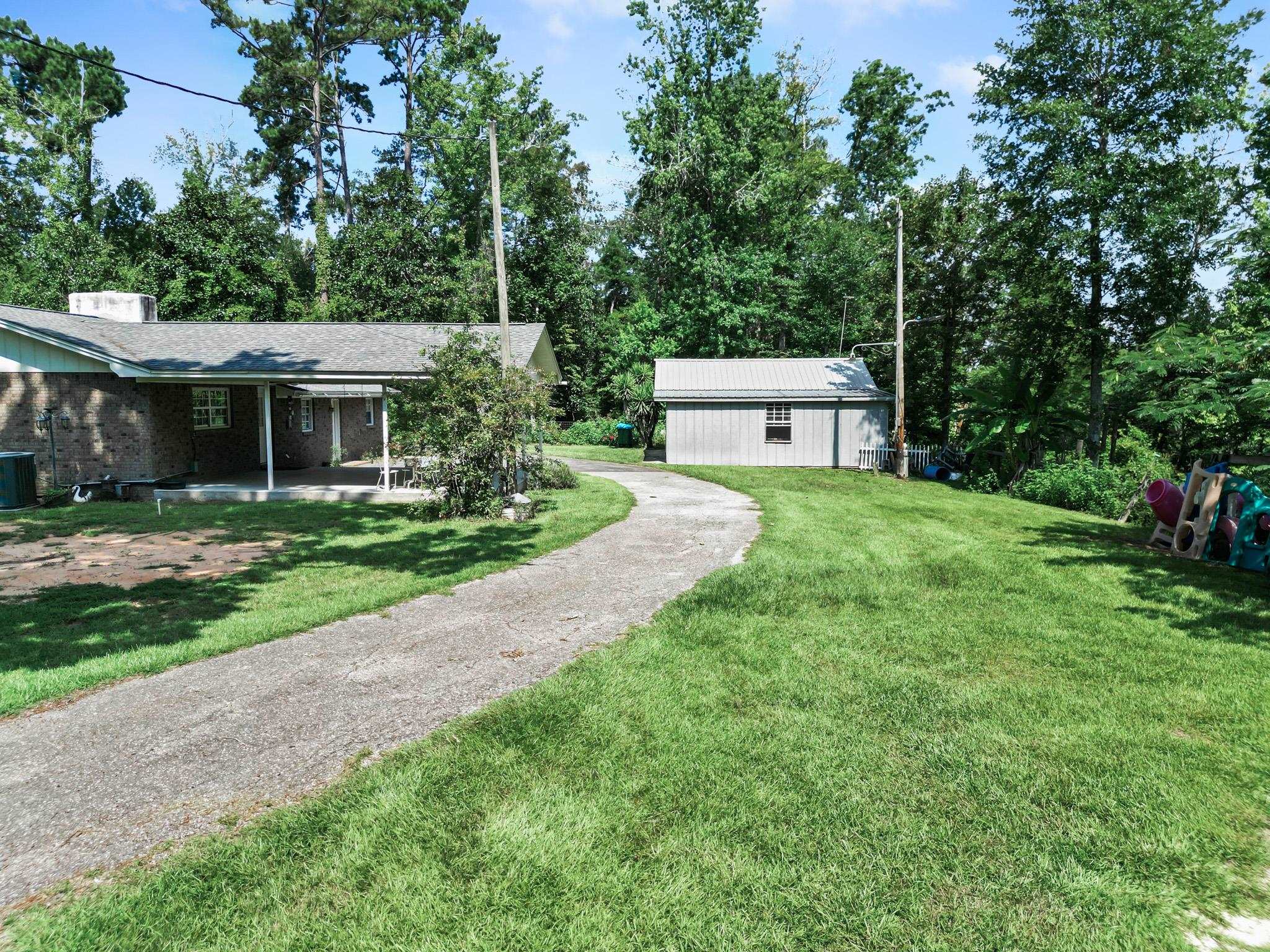 8372 Northwest River Road Bristol, FL 32321 - Photo 12 of 35