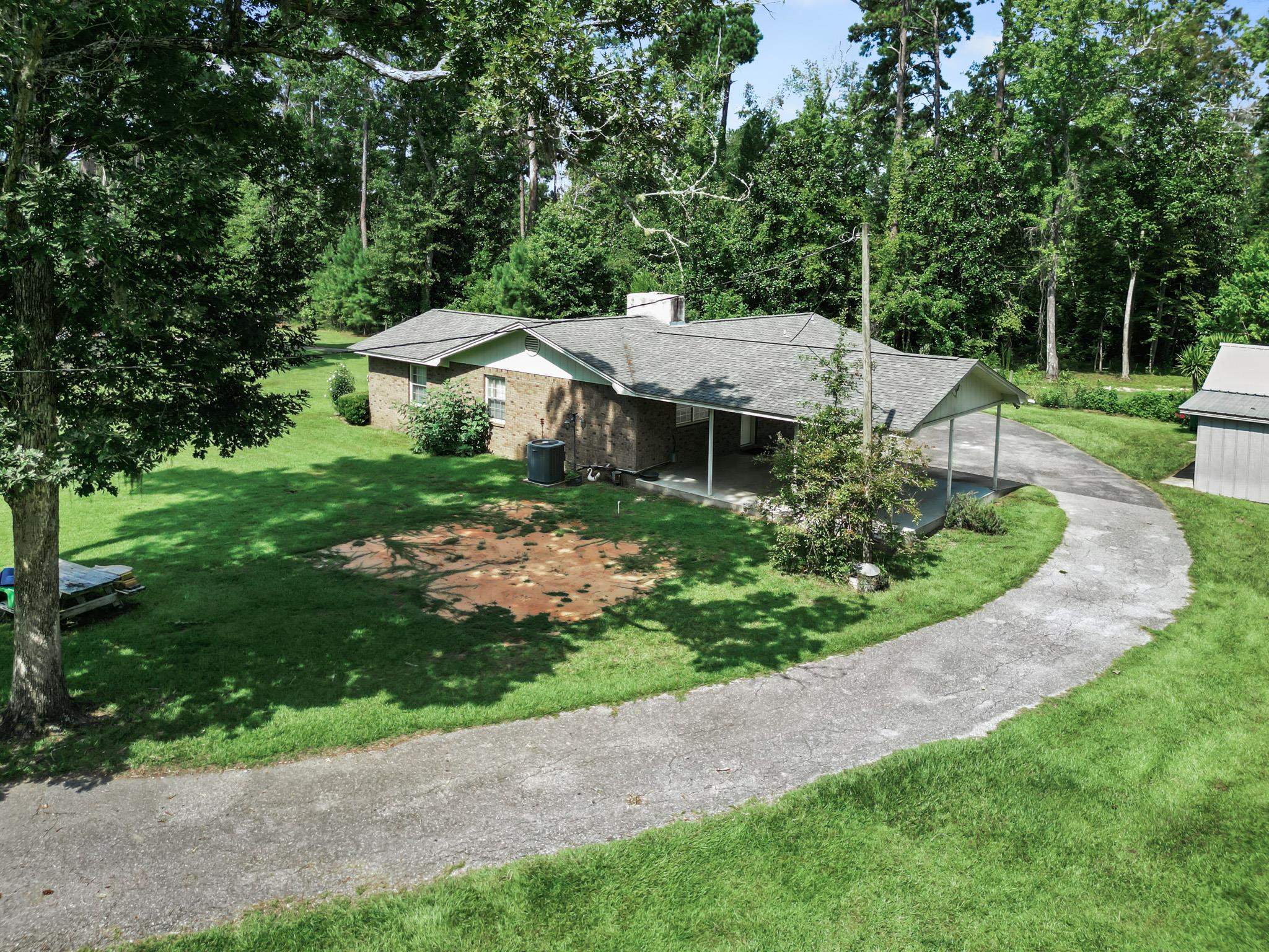 8372 Northwest River Road Bristol, FL 32321 - Photo 13 of 35