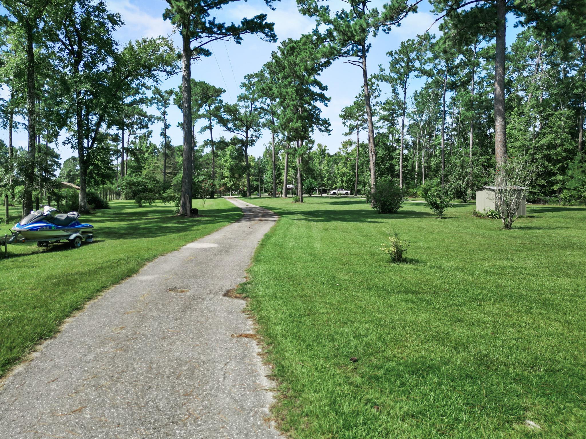 8372 Northwest River Road Bristol, FL 32321 - Photo 16 of 35