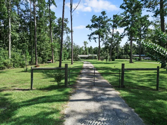 $295,000 | 8372 Northwest River Road, Bristol, FL 32321