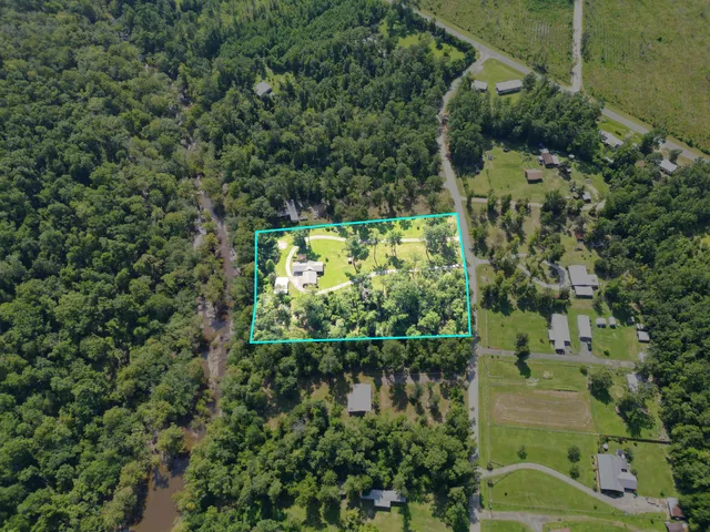 $295,000 | 8372 Northwest River Road, Bristol, FL 32321