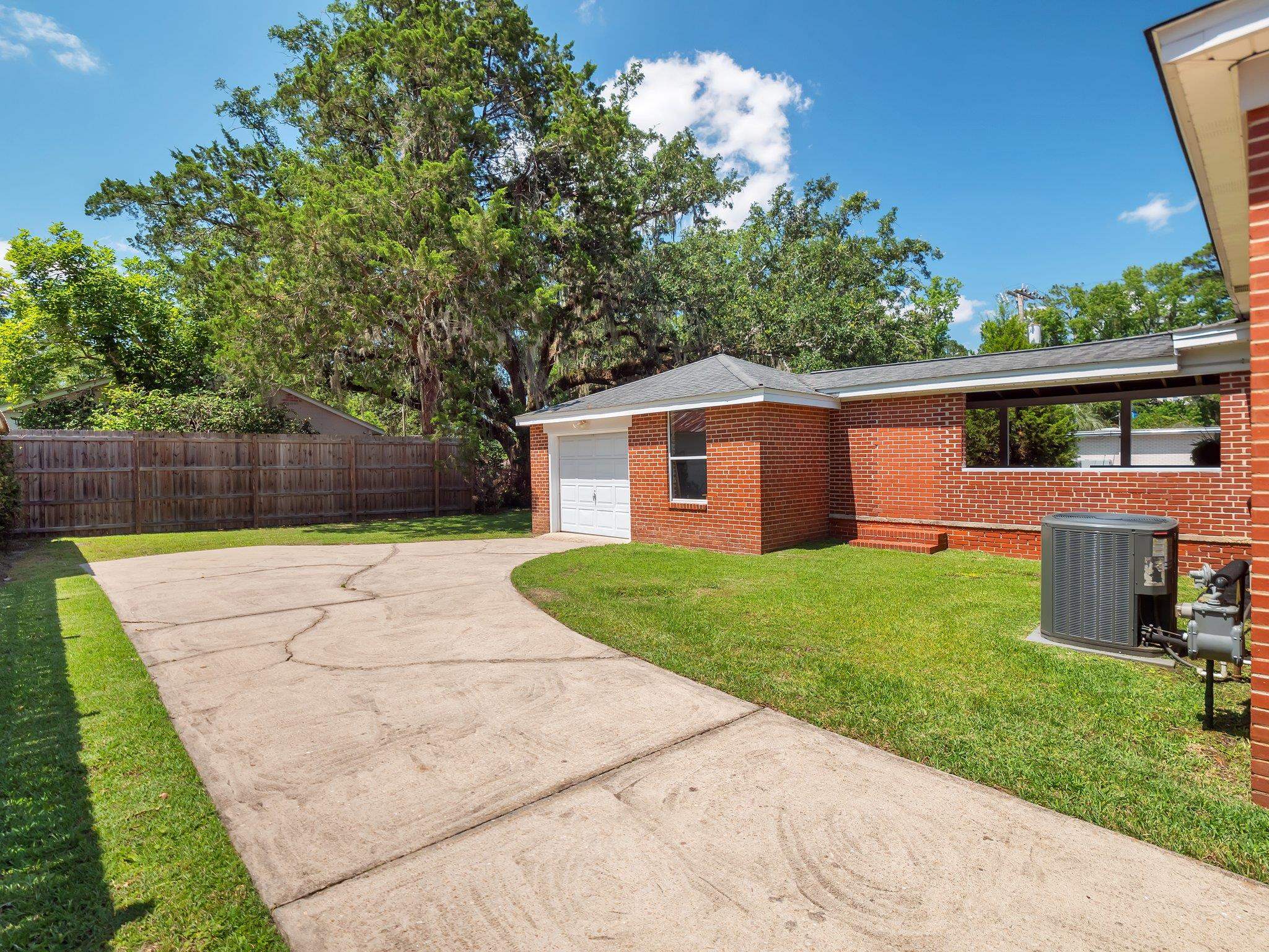 1126 Miccosukee Road Tallahassee, FL 32308 - Photo 13 of 24 Gallery Image 13