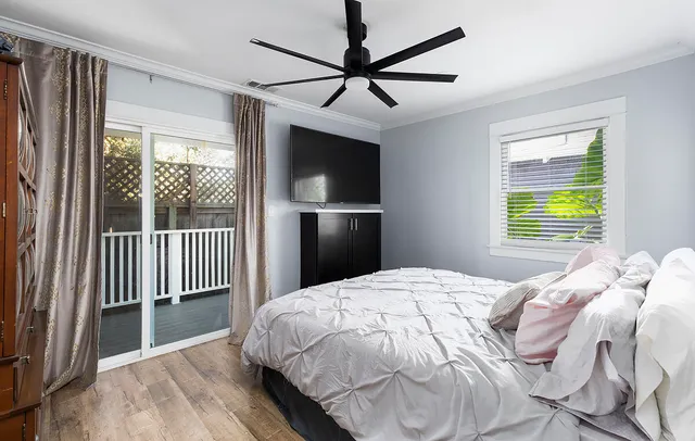 $1,475,000 | 752 Coronado Avenue, Long Beach, CA 90804