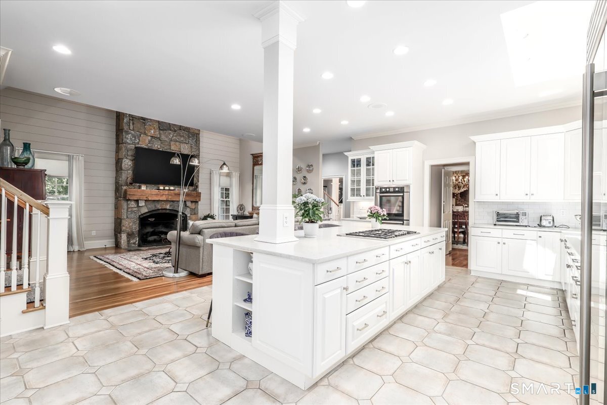 170 Branchville Road Ridgefield, CT 06877 - Photo 13 of 36 Kitchen - Family Room