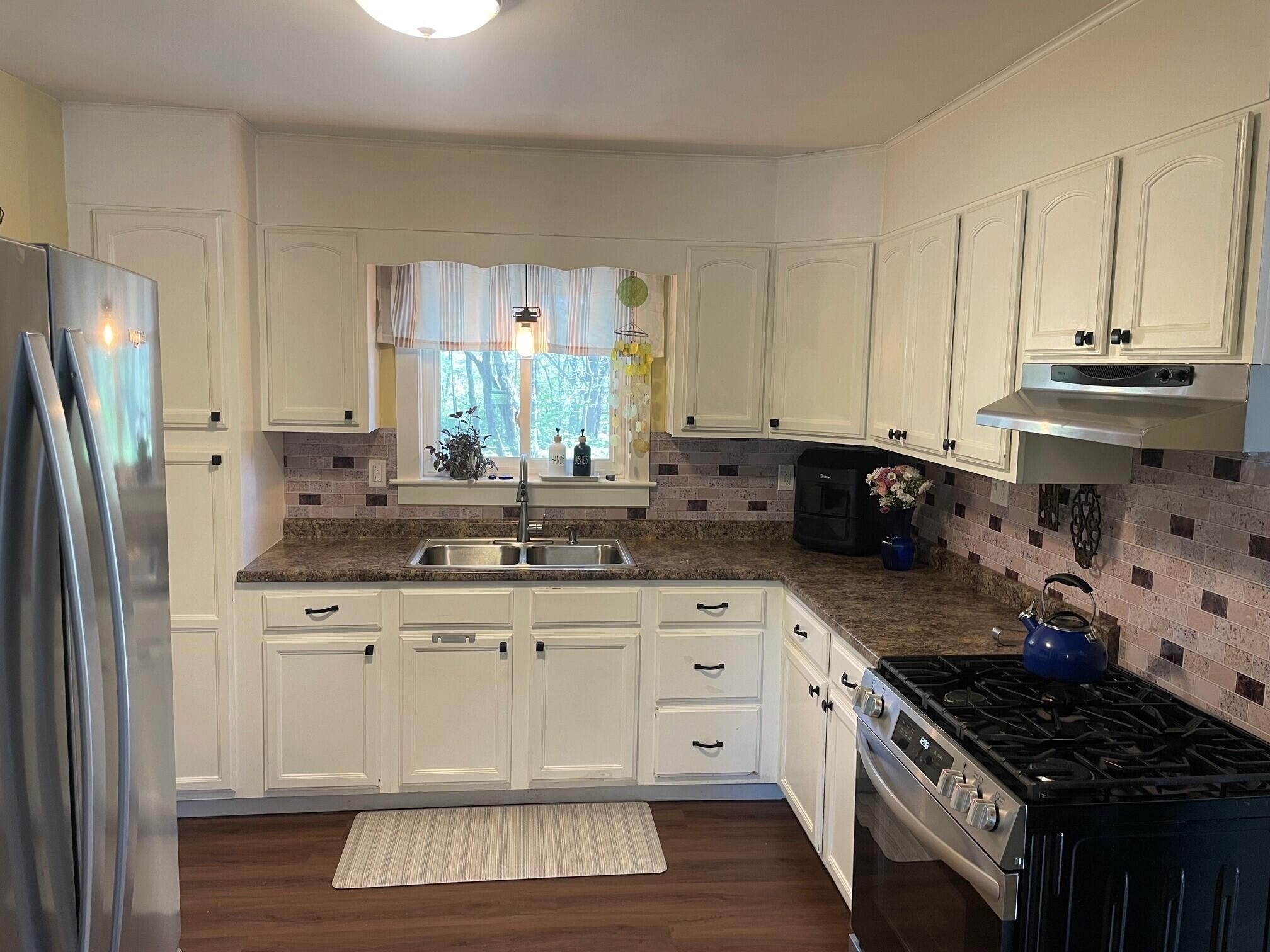 255 Gray Road Cumberland, ME 04021 - Photo 6 of 12 kitchen