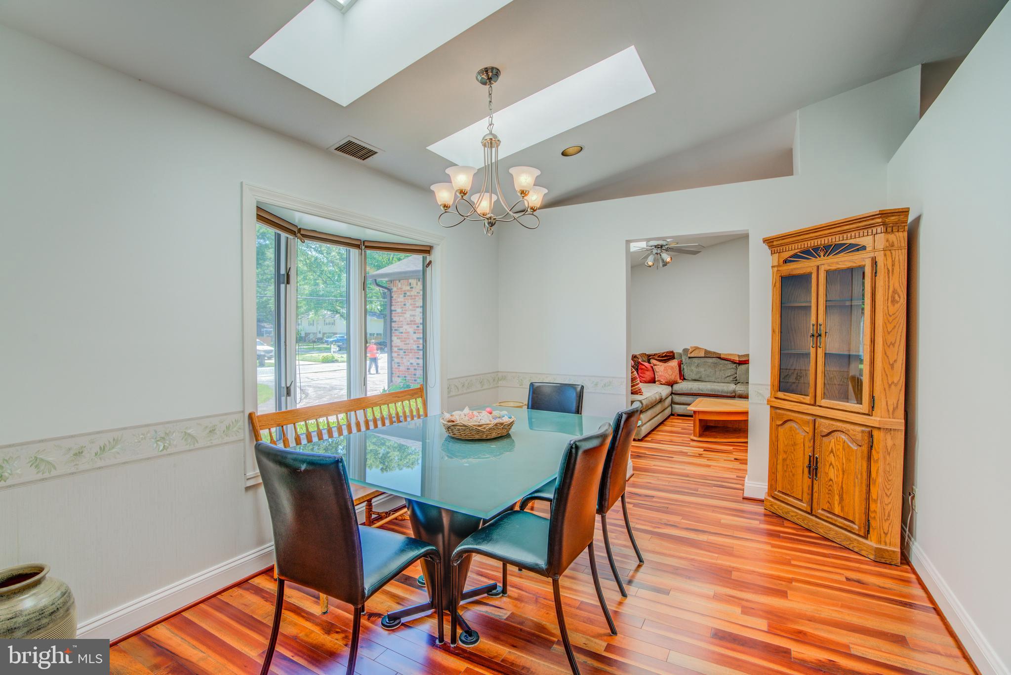 210 Brookfield Road Pasadena, MD 21122 - Photo 9 of 58