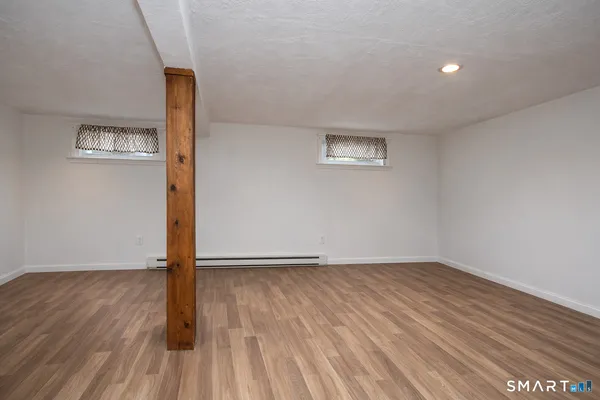 $239,900 | 20 A Seymour Street, Windsor, CT 06095