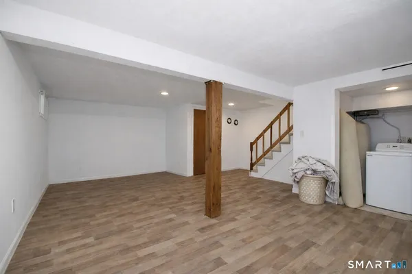 $239,900 | 20 A Seymour Street, Windsor, CT 06095