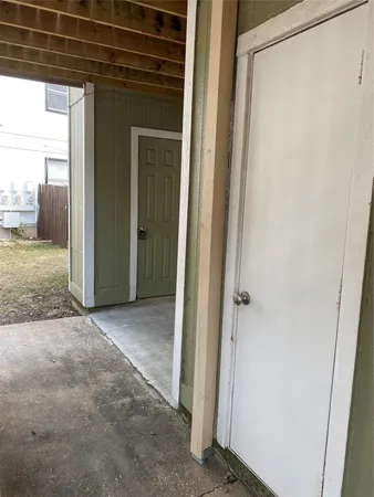 $1,050 | 2305 Cedrick Cove, Unit A, Austin, TX 78748