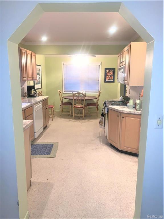 6218 Inkster Road Dearborn Heights, MI 48127 - Photo 25 of 52