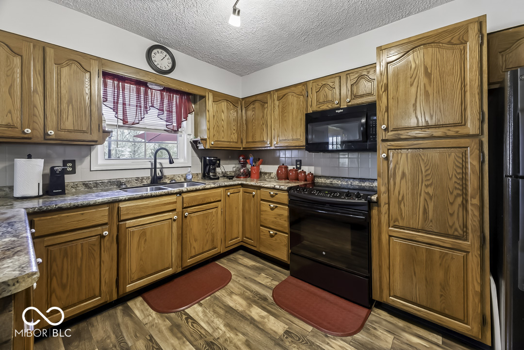 840 Nast Chapel Road Martinsville, IN 46151 - Photo 16 of 56