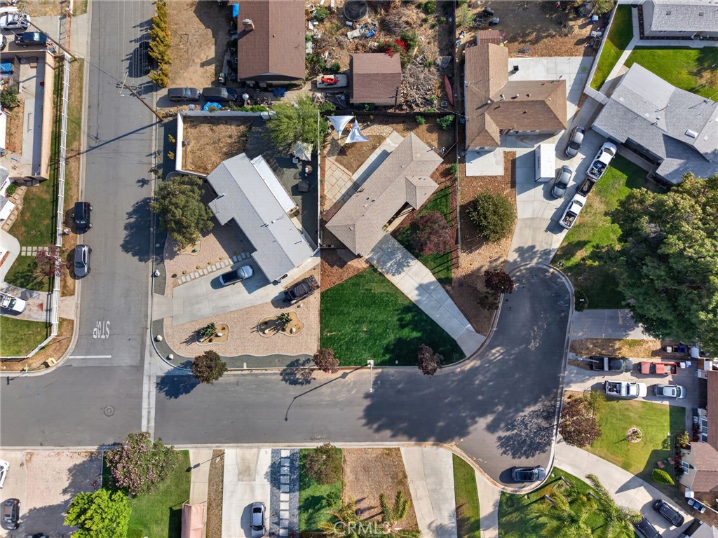 4806 Beverly Court Riverside, CA 92506 - Photo 4 of 42