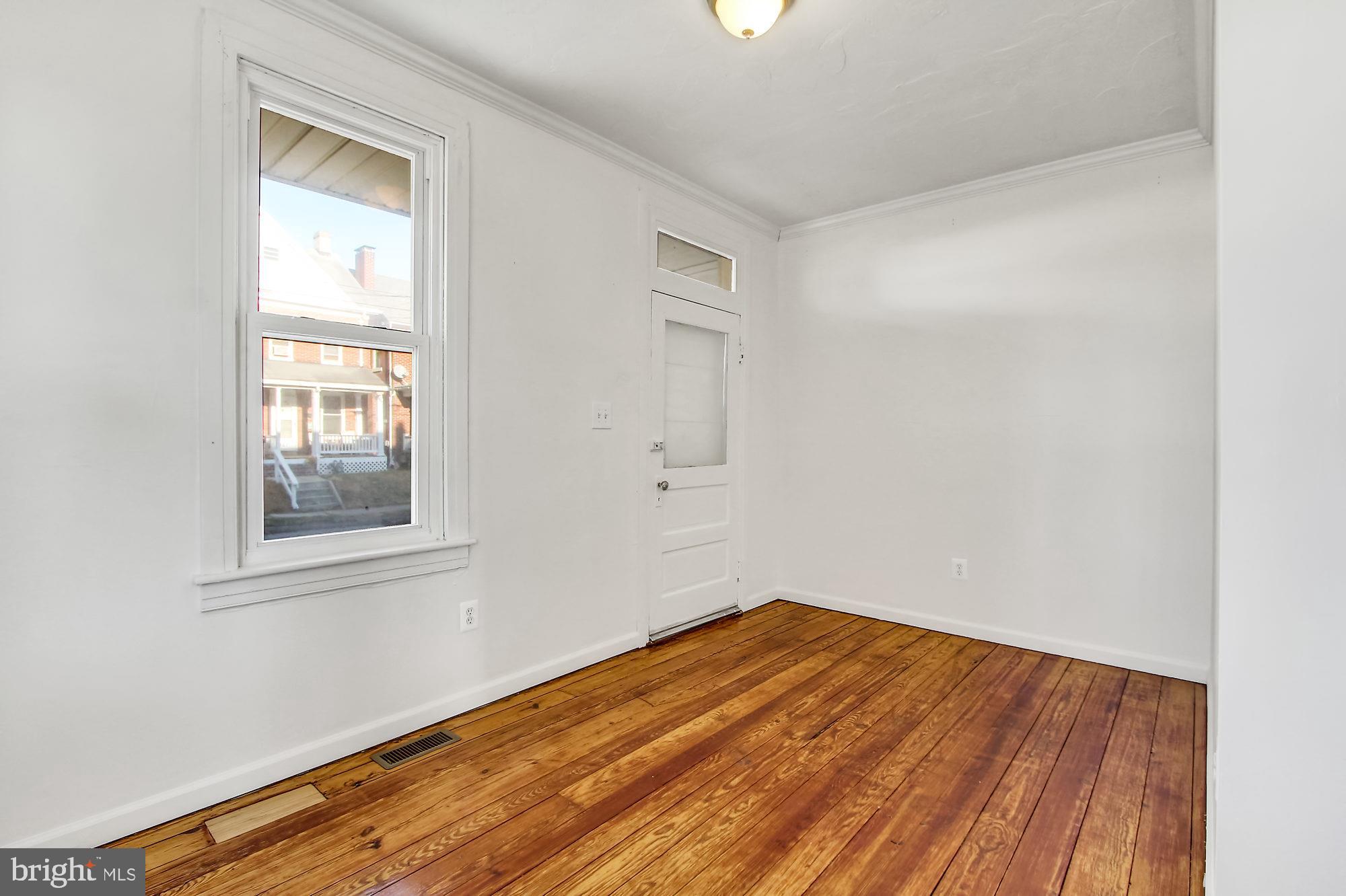 364-366 High Street Hanover, PA 17331 - Photo 3 of 22 Gallery Image 3