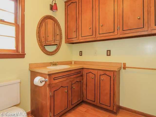 206 Shambley Road Mebane, NC 27302 - Photo 10 of 16 Bath. Good cabinet Space in Bath