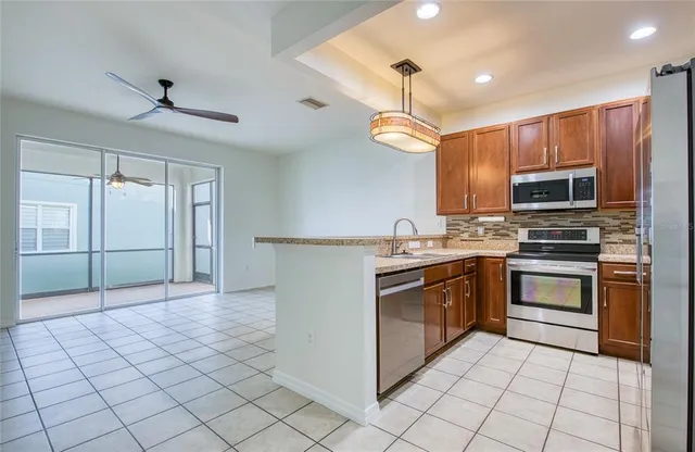 $2,400 | 4670 69th Place North, Pinellas Park, FL 33781