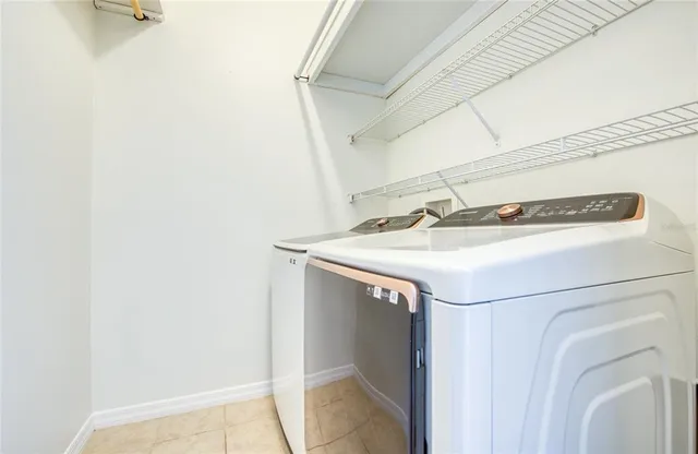 $2,400 | 4670 69th Place North, Pinellas Park, FL 33781