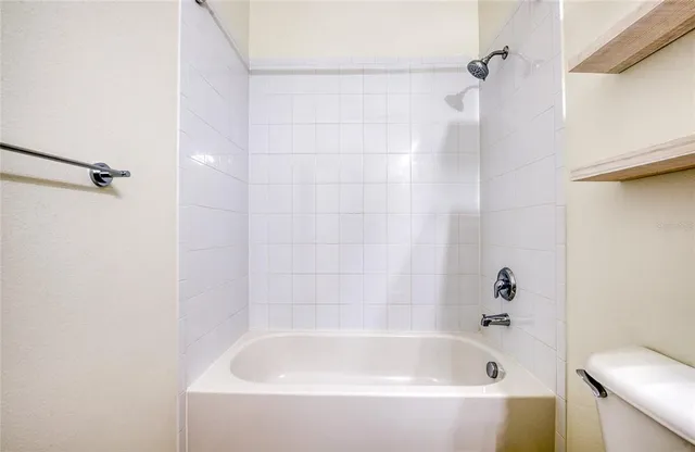 $2,400 | 4670 69th Place North, Pinellas Park, FL 33781