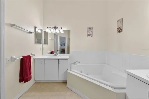 $236,000 | 6126 Sunnyvale Drive, Unit 2303, Orlando, FL 32822