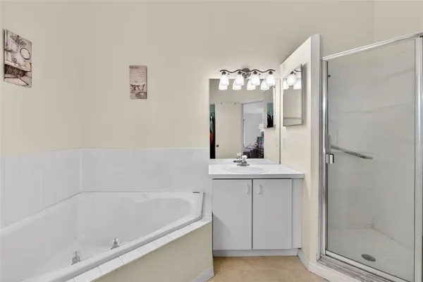 $236,000 | 6126 Sunnyvale Drive, Unit 2303, Orlando, FL 32822