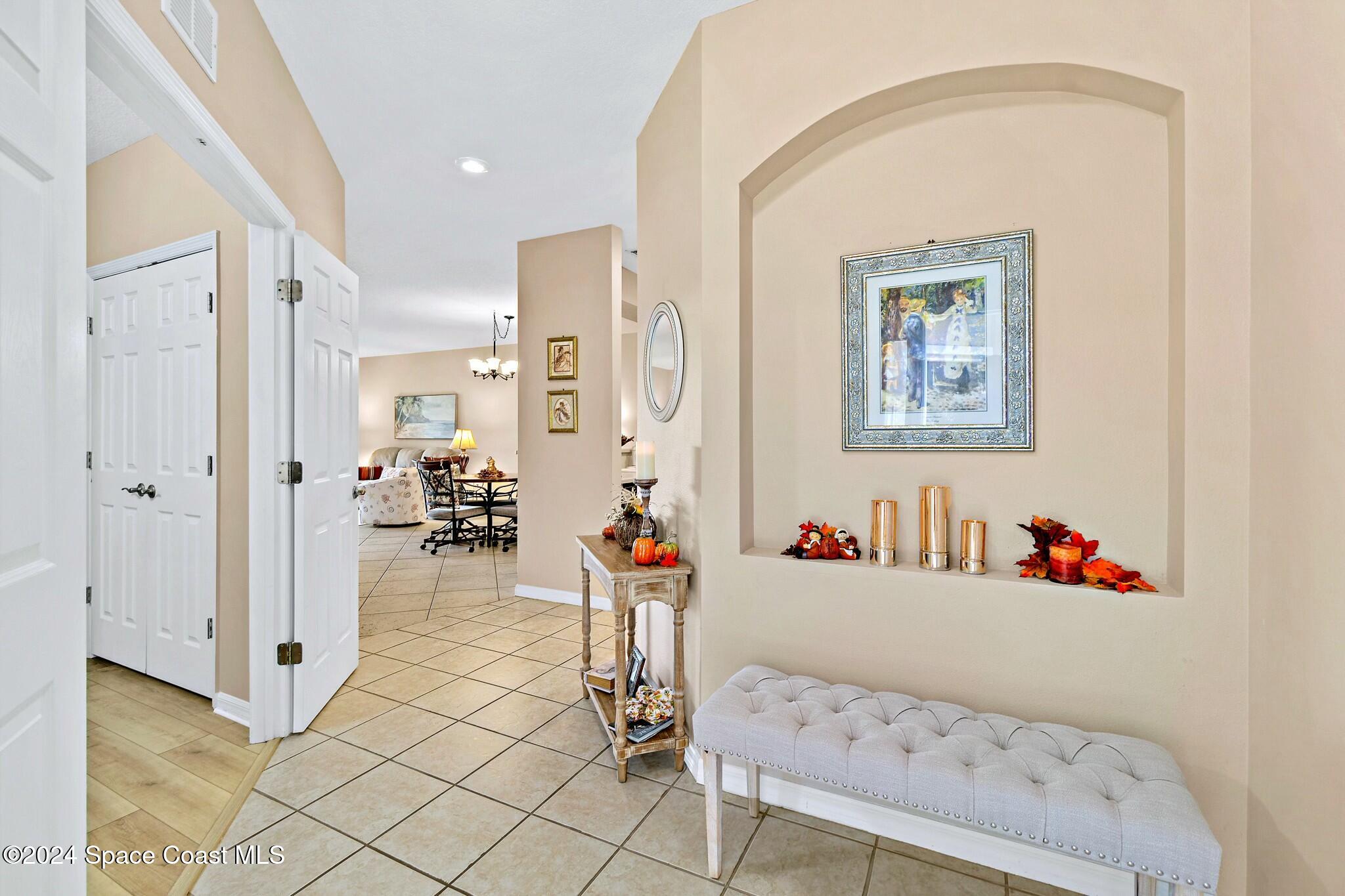400 Trotter Lane, Unit 102 Melbourne, FL 32940 - Photo 7 of 51 Foyer