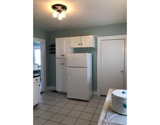 142 Gilbert Avenue Springfield, MA 01119 - Photo 12 of 24