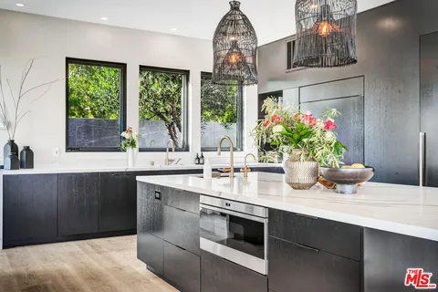 $11,900,000 | 5944 Filaree Heights Road, Malibu, CA 90265