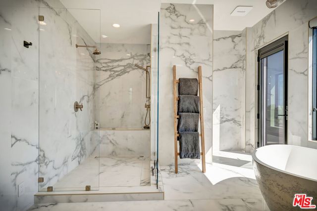 $11,900,000 | 5944 Filaree Heights Road, Malibu, CA 90265