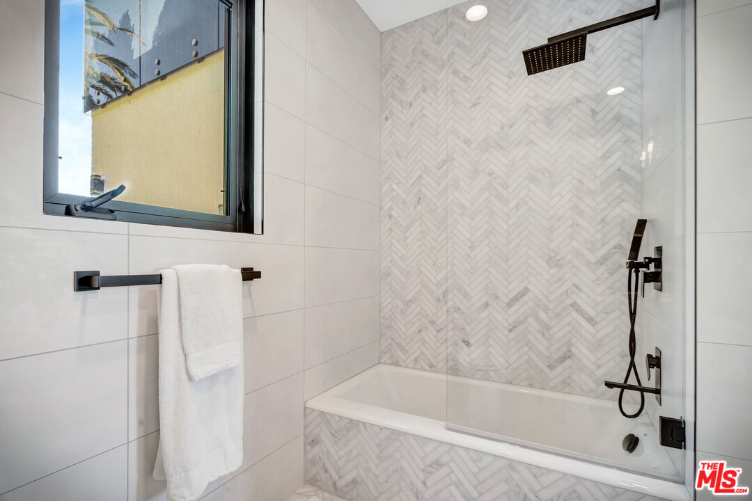 5944 Filaree Heights Road Malibu, CA 90265 - Photo 23 of 36