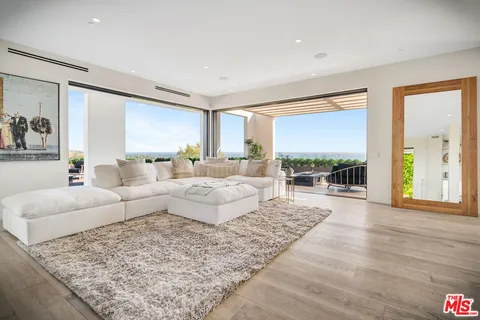 $11,900,000 | 5944 Filaree Heights Road, Malibu, CA 90265
