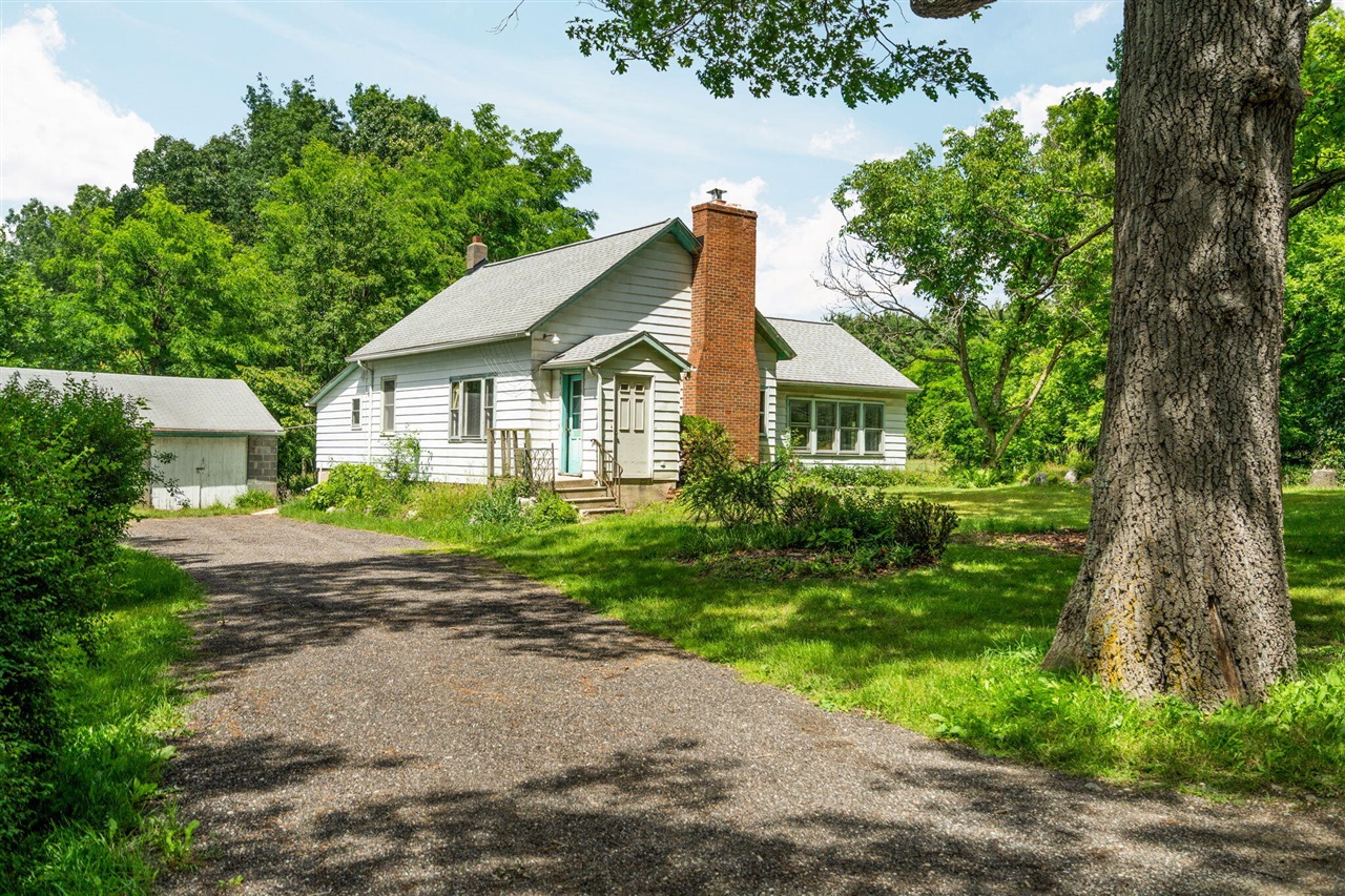 18250 Bush Road Chelsea, MI 48118 - Photo 10 of 57 Gallery Image 10