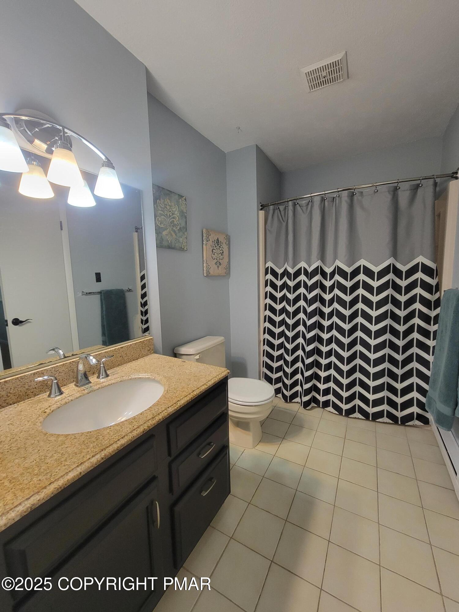 216 Falls Circle Bushkill, PA 18324 - Photo 23 of 26 20250623_111120