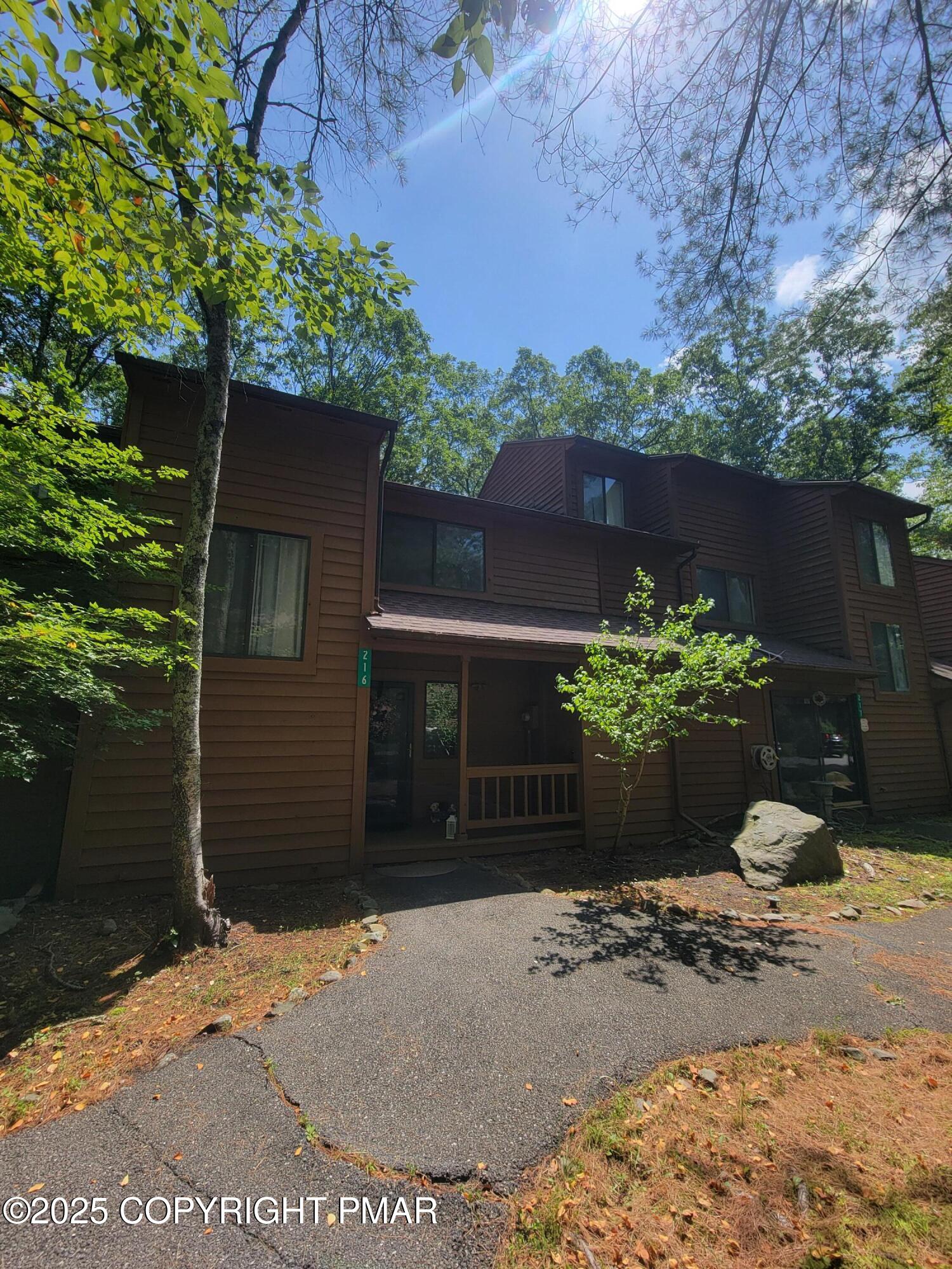 216 Falls Circle Bushkill, PA 18324 - Photo 25 of 26 20250623_111726