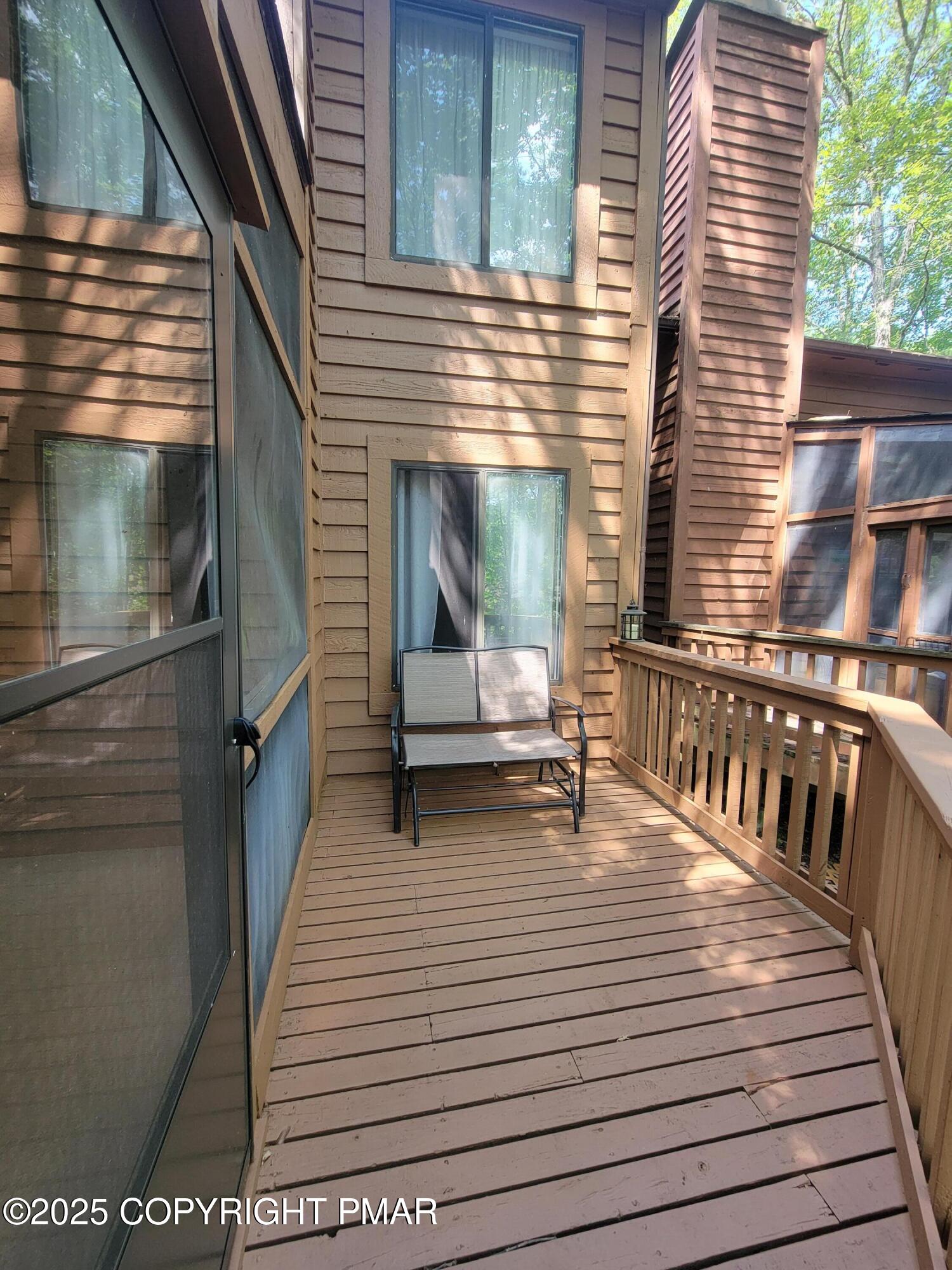 216 Falls Circle Bushkill, PA 18324 - Photo 4 of 26 20250623_110358