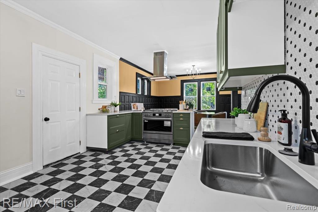 237 Alger Street Detroit, MI 48202 - Photo 12 of 54 Gallery Image 12