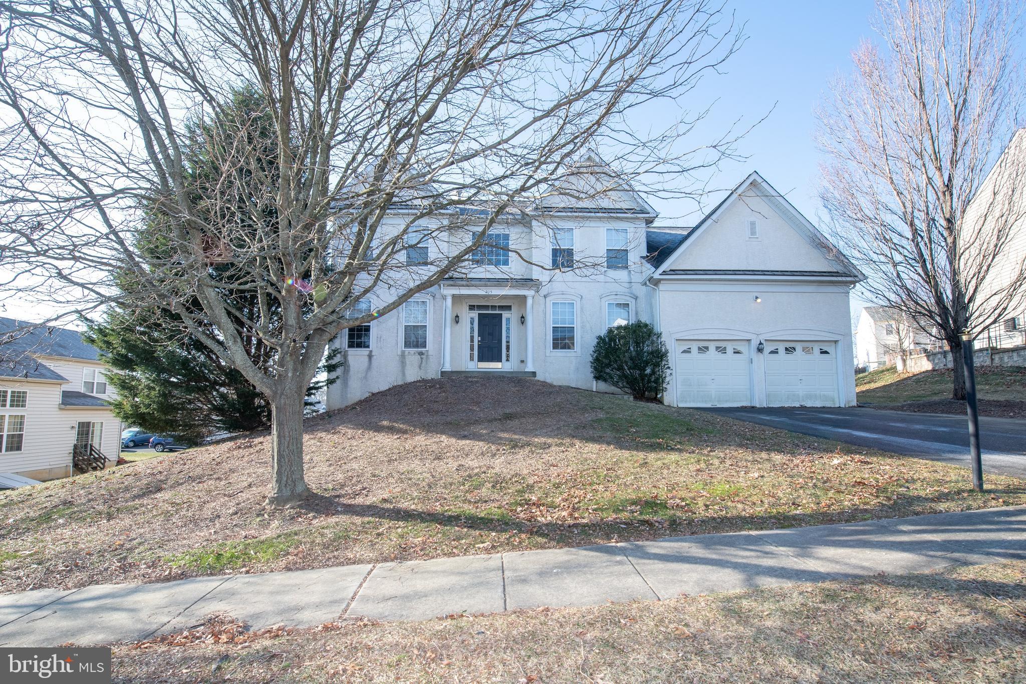 205 Tremain Road Bensalem, PA 19020 - Photo 3 of 58 Gallery Image 3