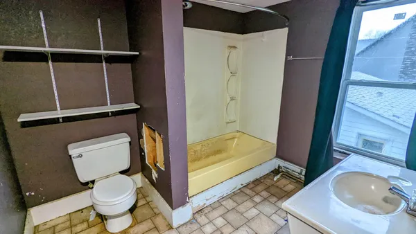 $25,000 | 800 Burke Avenue, Harvey, ND 58341