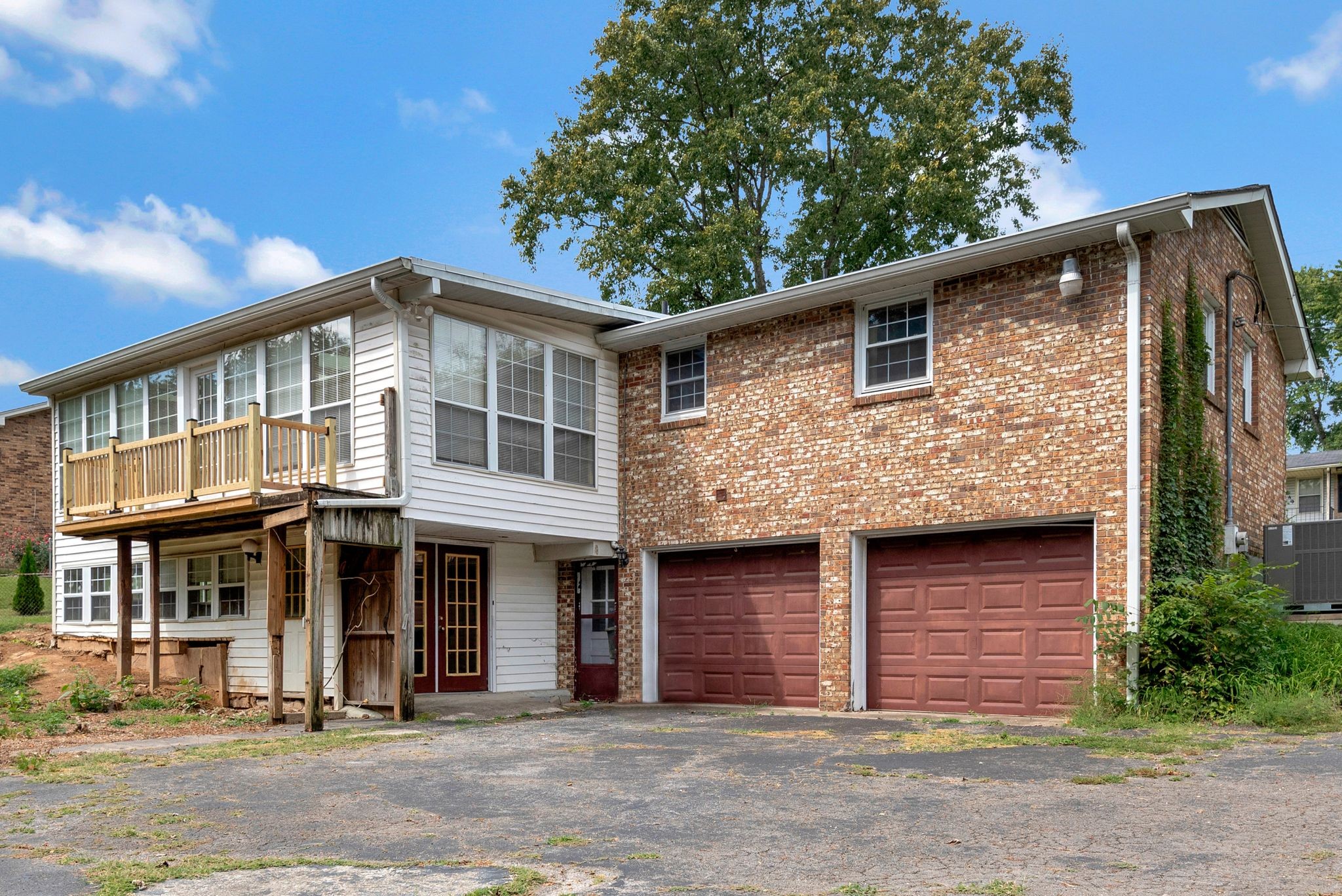 4848 Concord Drive Hermitage, TN 37076 - Photo 32 of 42 a front view of a house with a garden