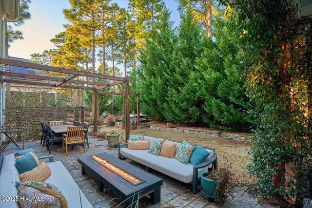 $639,995 | 275 Wiregrass Lane, Southern Pines, NC 28387