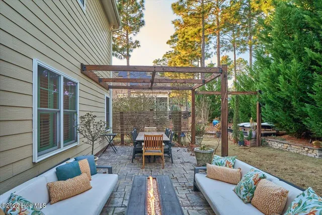 $639,995 | 275 Wiregrass Lane, Southern Pines, NC 28387