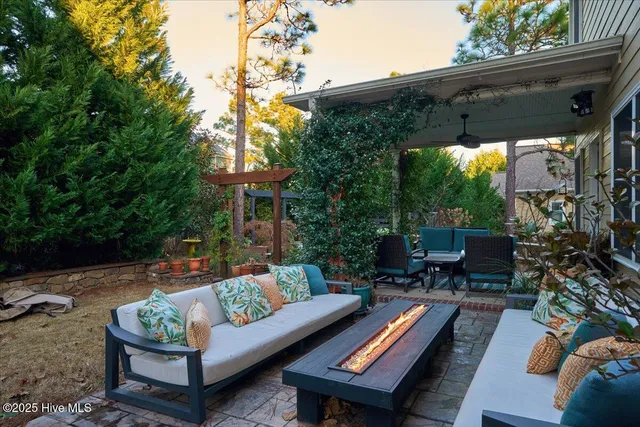 $639,995 | 275 Wiregrass Lane, Southern Pines, NC 28387