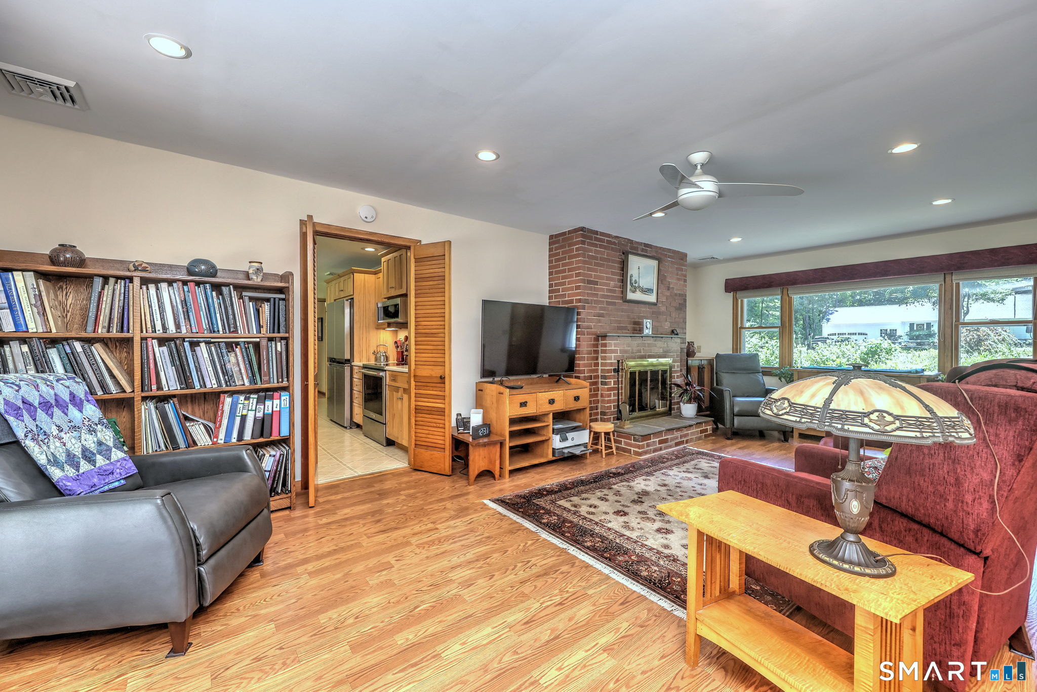 25 Mountain View Road Bethany, CT 06524 - Photo 14 of 27